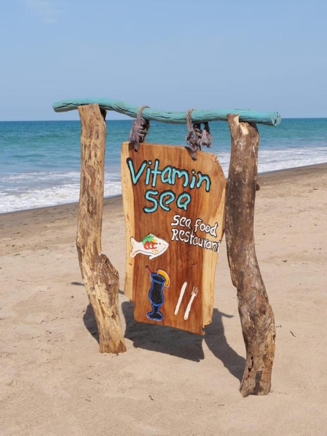 Vitamin Sea Beach Cabana Nilaveli Exterior foto