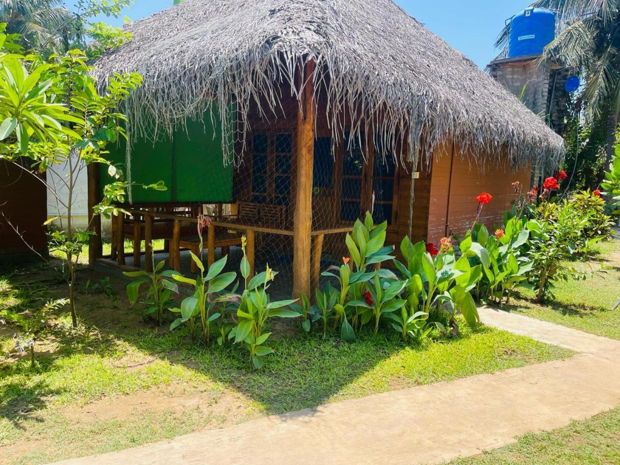 Vitamin Sea Beach Cabana Nilaveli Exterior foto